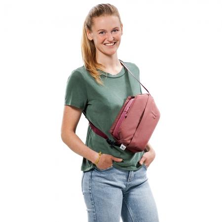 Сумка на пояс Deuter Passway 2L (3900023 5591) caspia-maron