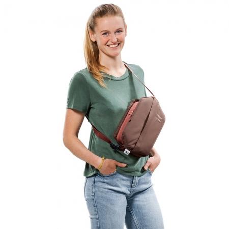 Сумка на пояс Deuter Passway 2L (3900023 6507) raisin-caspia