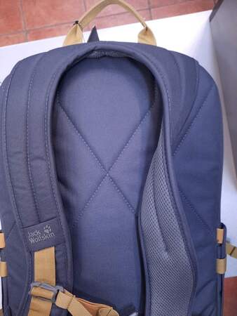  Deuter Giga 28L і Jack Wolfskin Dayton 28L