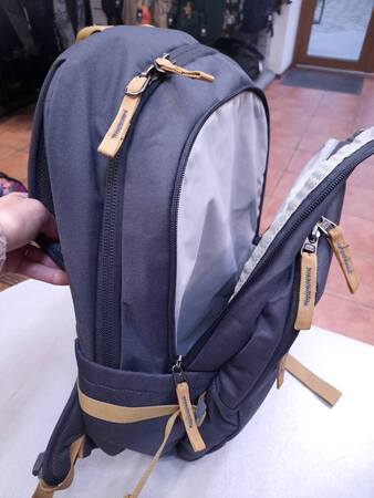 Deuter Giga 28L і Jack Wolfskin Dayton 28L Deuter Giga 28L і Jack Wolfskin Dayton 28L
